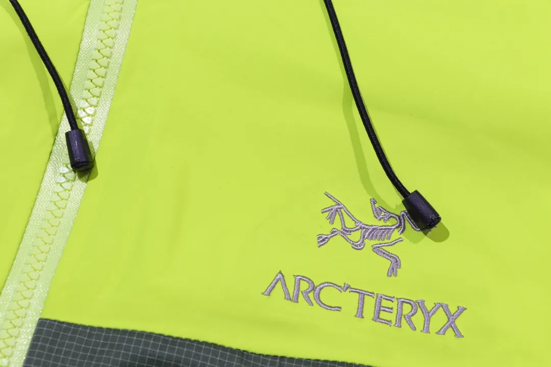 【 】ARCTERYX ALPHA SV Jacket ： Wear-Resistant GORE–TEX Hadron Breathable SIZE：S-XL Same Style